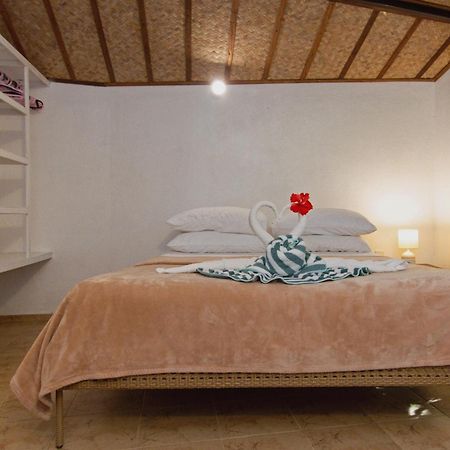 Ralph'S Place Balabag  Екстер'єр фото
